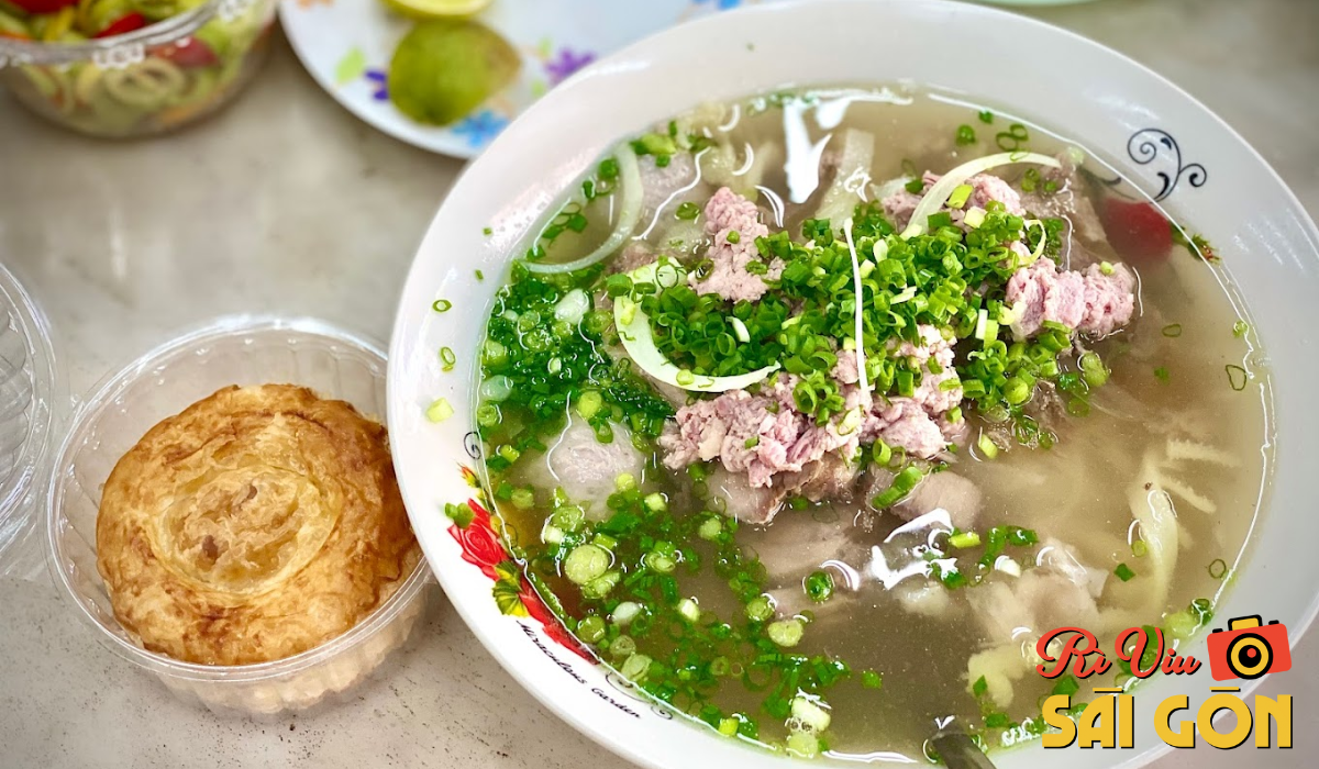 phở - Top 5 món ăn Michelin gợi ý không nên bỏ qua khi du lịch Sài Gòn